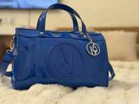 Продам новую оригинальную сумку Armani
