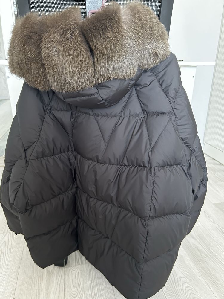 Продам зимнию куртку