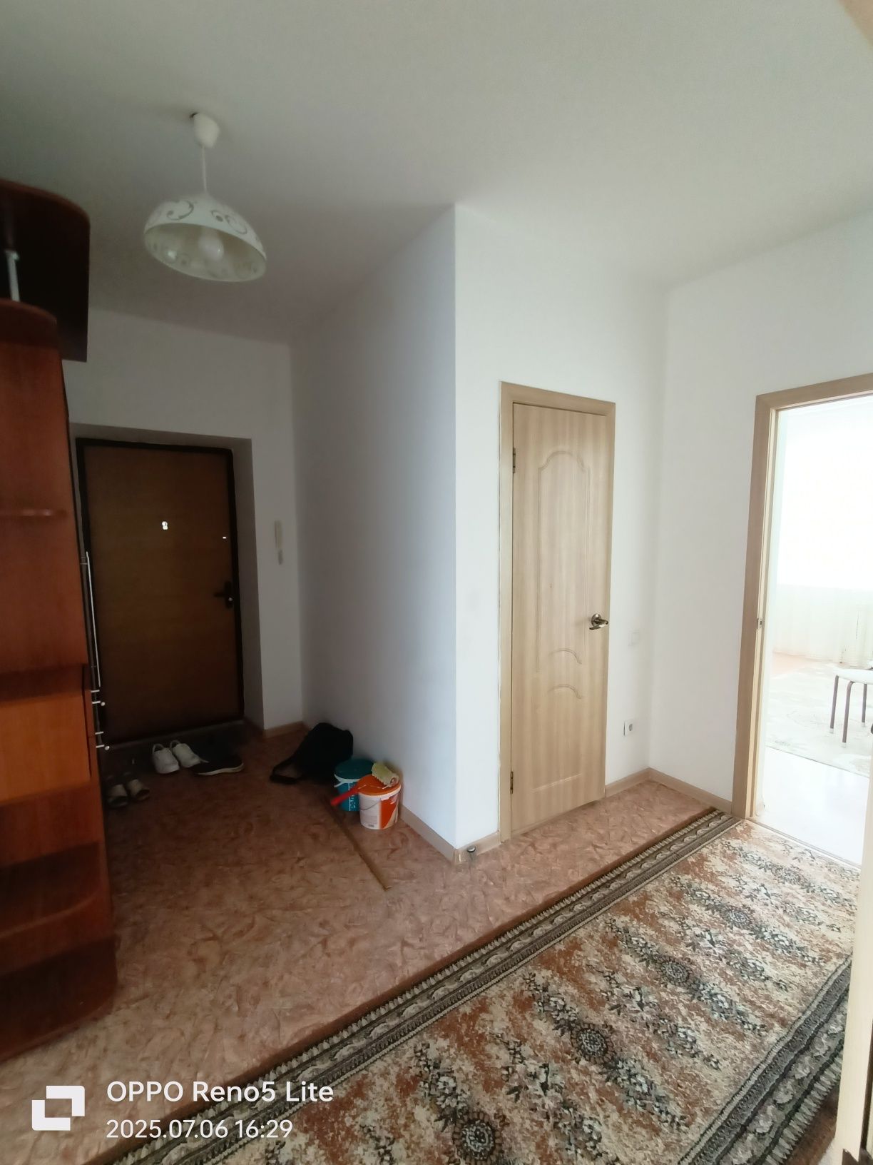 Сдам 3 х.кв. 3/5 эт. Батыс 2  дом.9/4