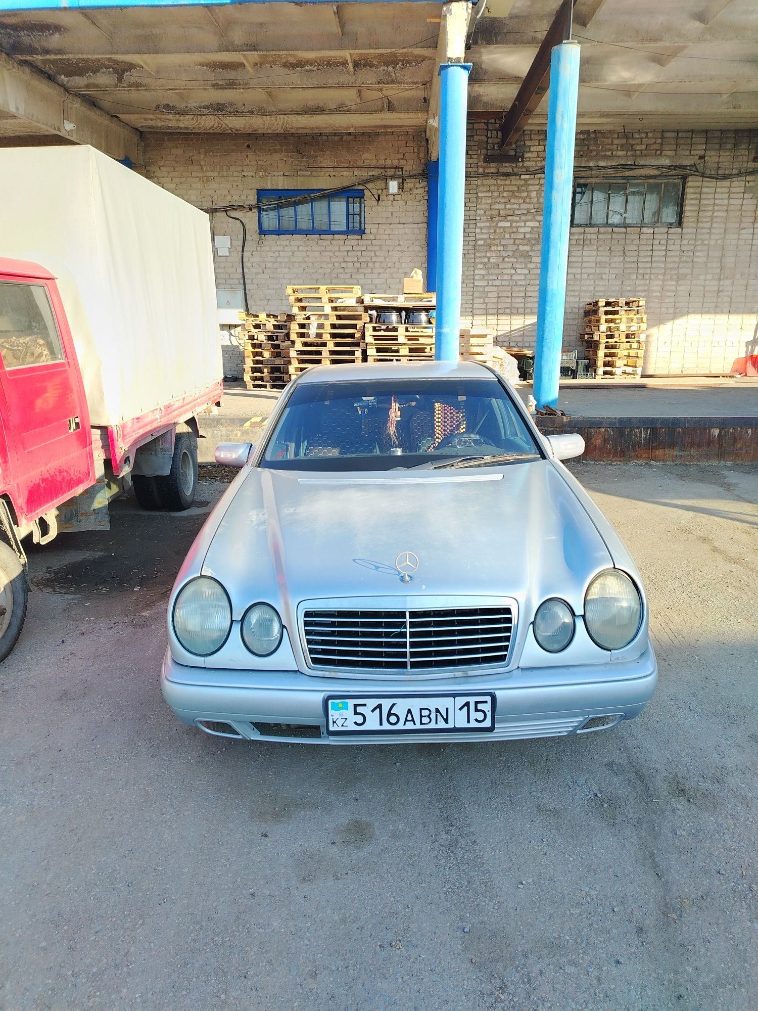 Мерседес w210 e230