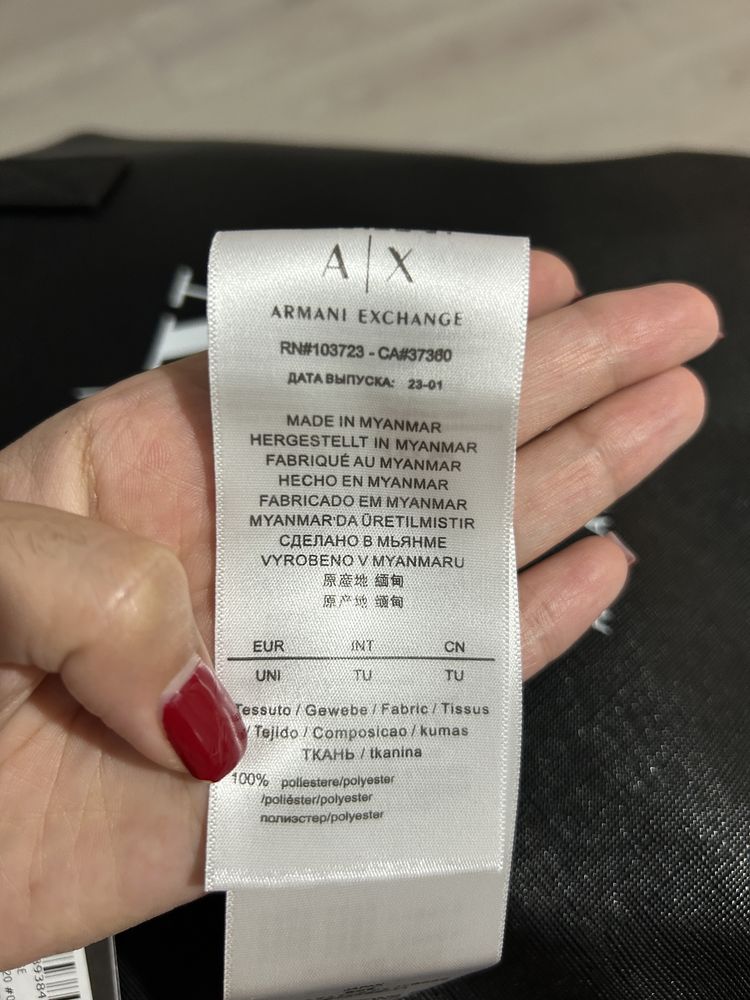 Продам сумку Armani Exchange