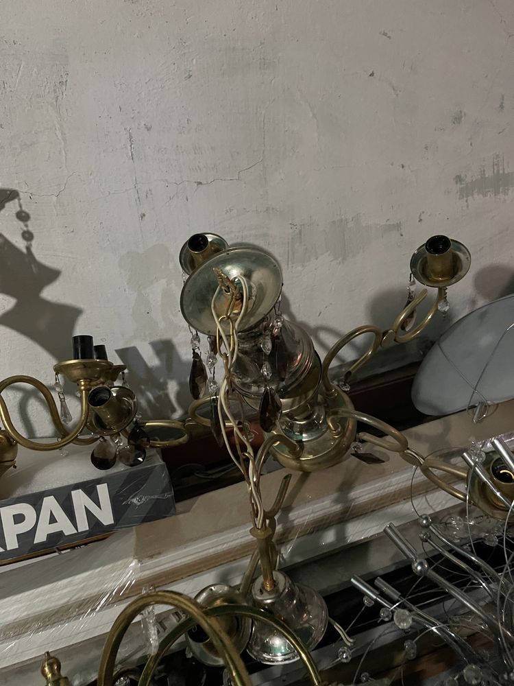 Продам 7 разных люстр  20000 тг