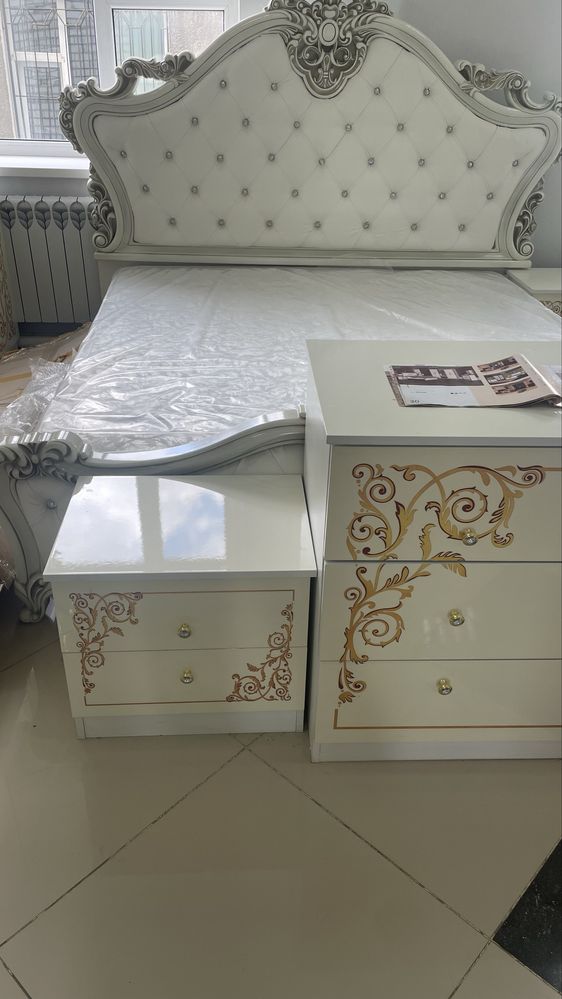 Спальный гарнитур
