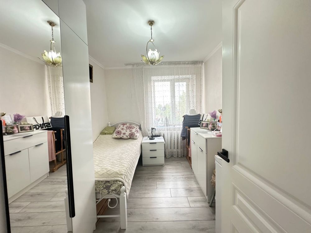 Продам 4 комнатную квартиру по сарыарка, первая линия
