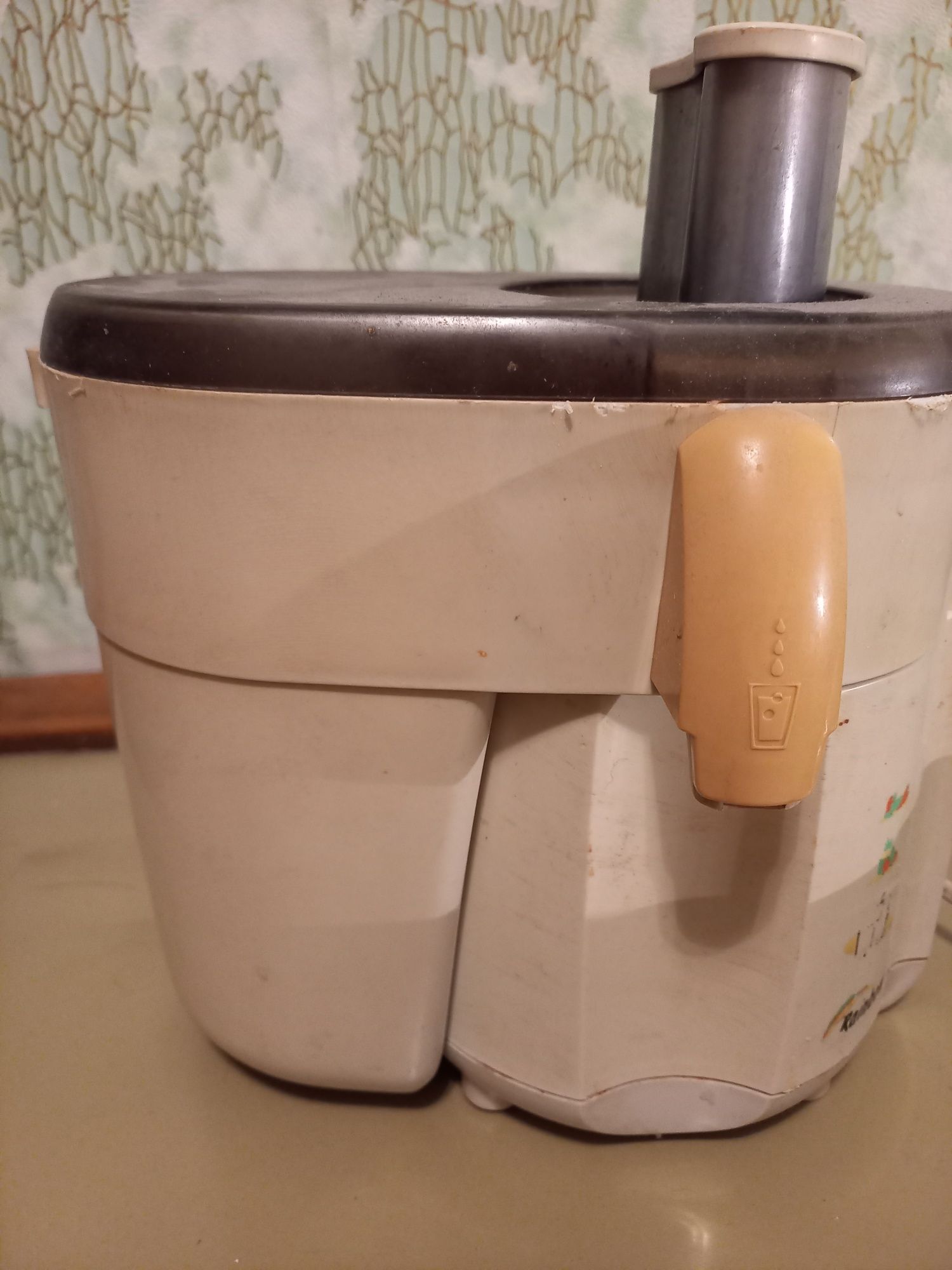 Продам соковыжималку
