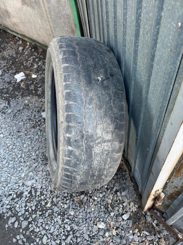 Продам летнюю резину Dunlop Grandtrek 265/60 на 18