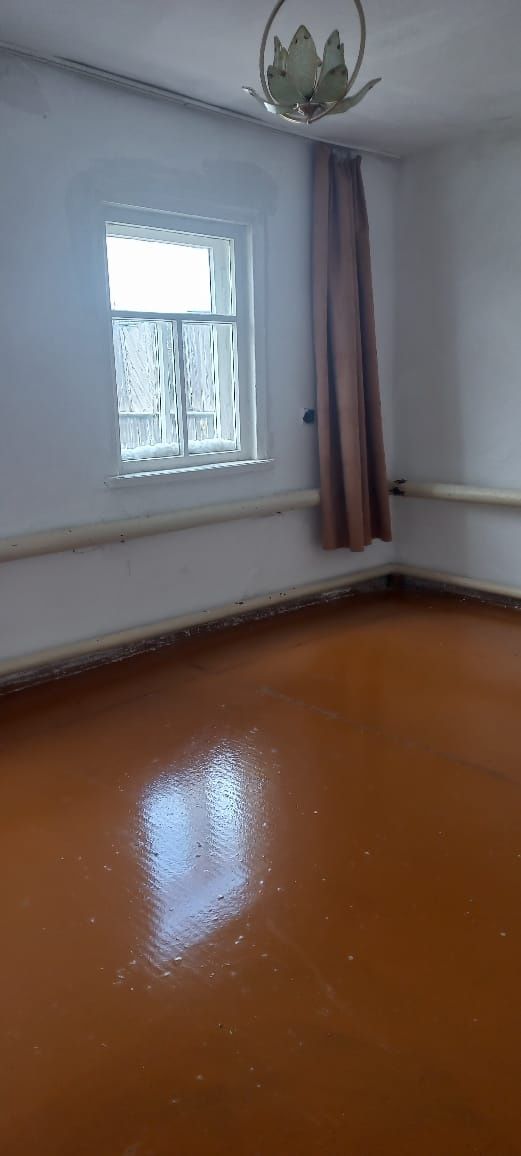 Продам 4 комнатный дом в центре Аулиеколя