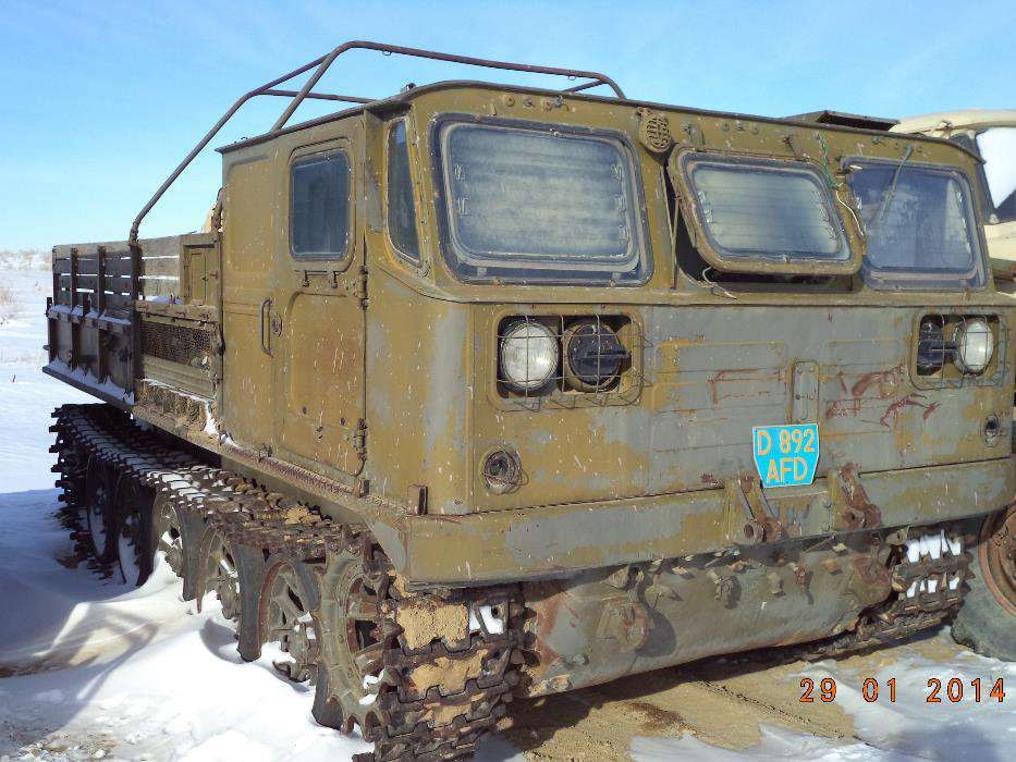 Продам вездеход - гусеничный транспортер (тягач) АТС-59.