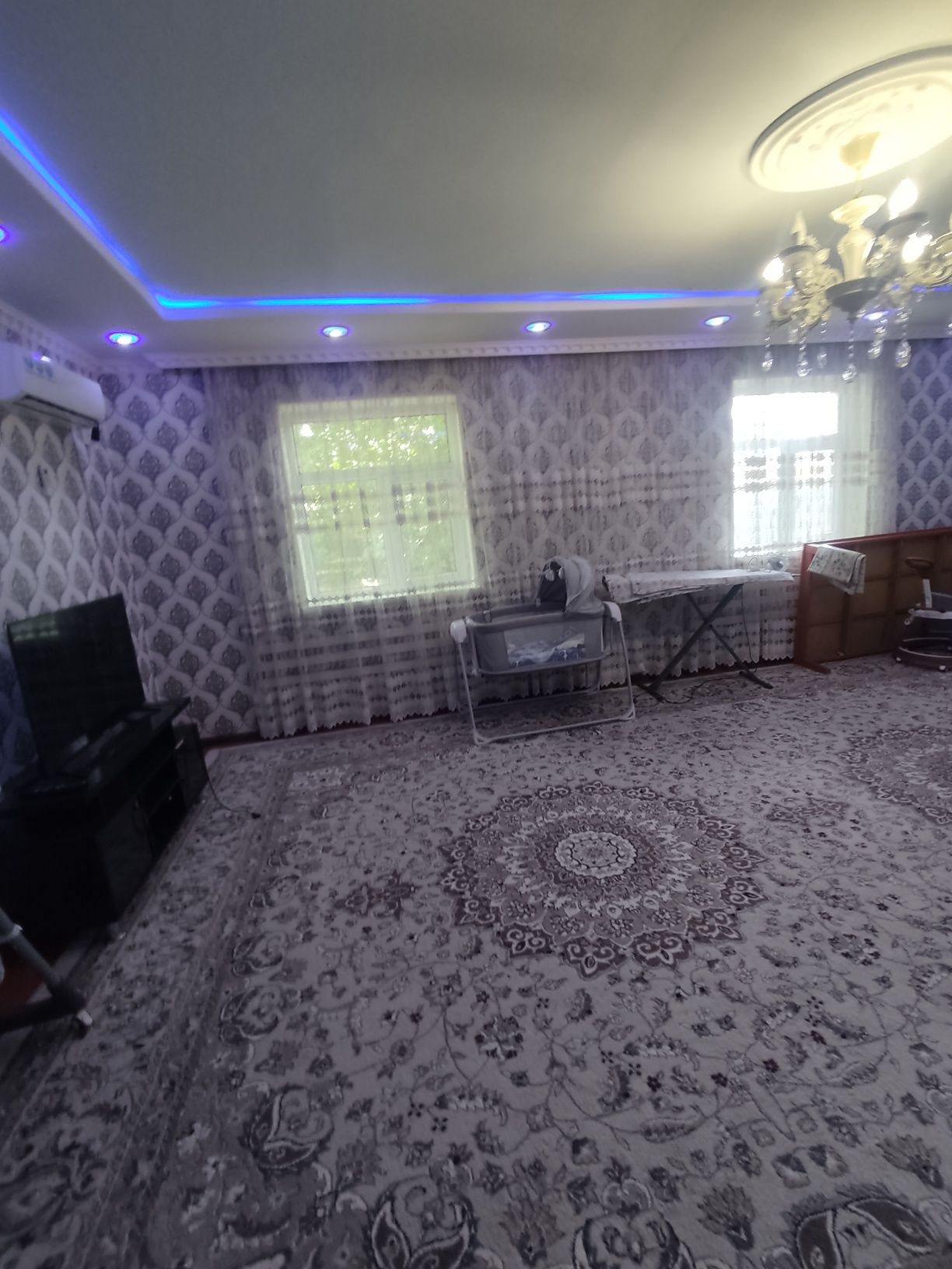 Үй сатылады Досаев 5/1