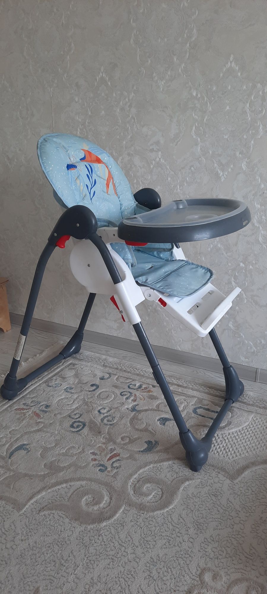Стул для кормления