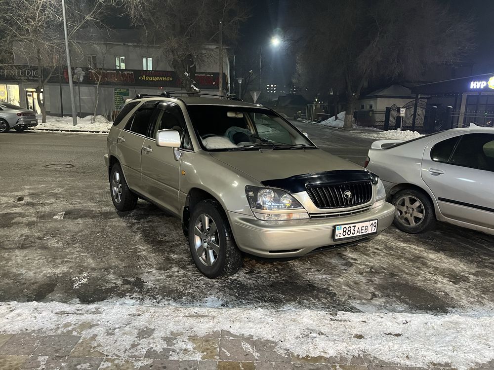 Продам в хорошем состояние вложение не требует один хозяToyota harrier
