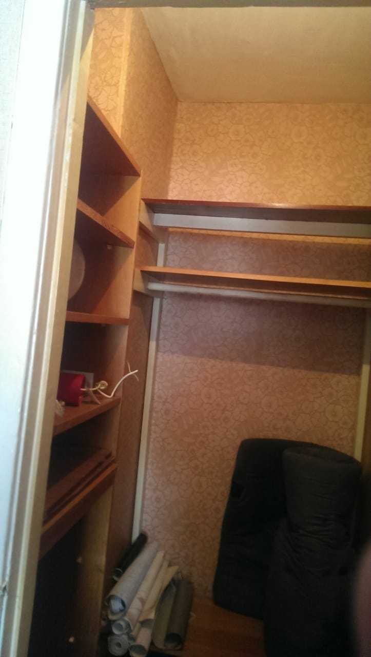 Продам 1 комнатную квартиру 36кв.м. 3-11 , 5 этаж. Центр, рынок.