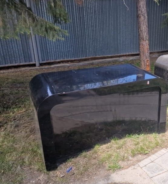 Продам столы-парты 2 шт,