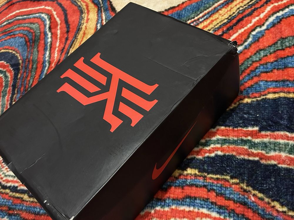 Model: Nike Kyrie 7