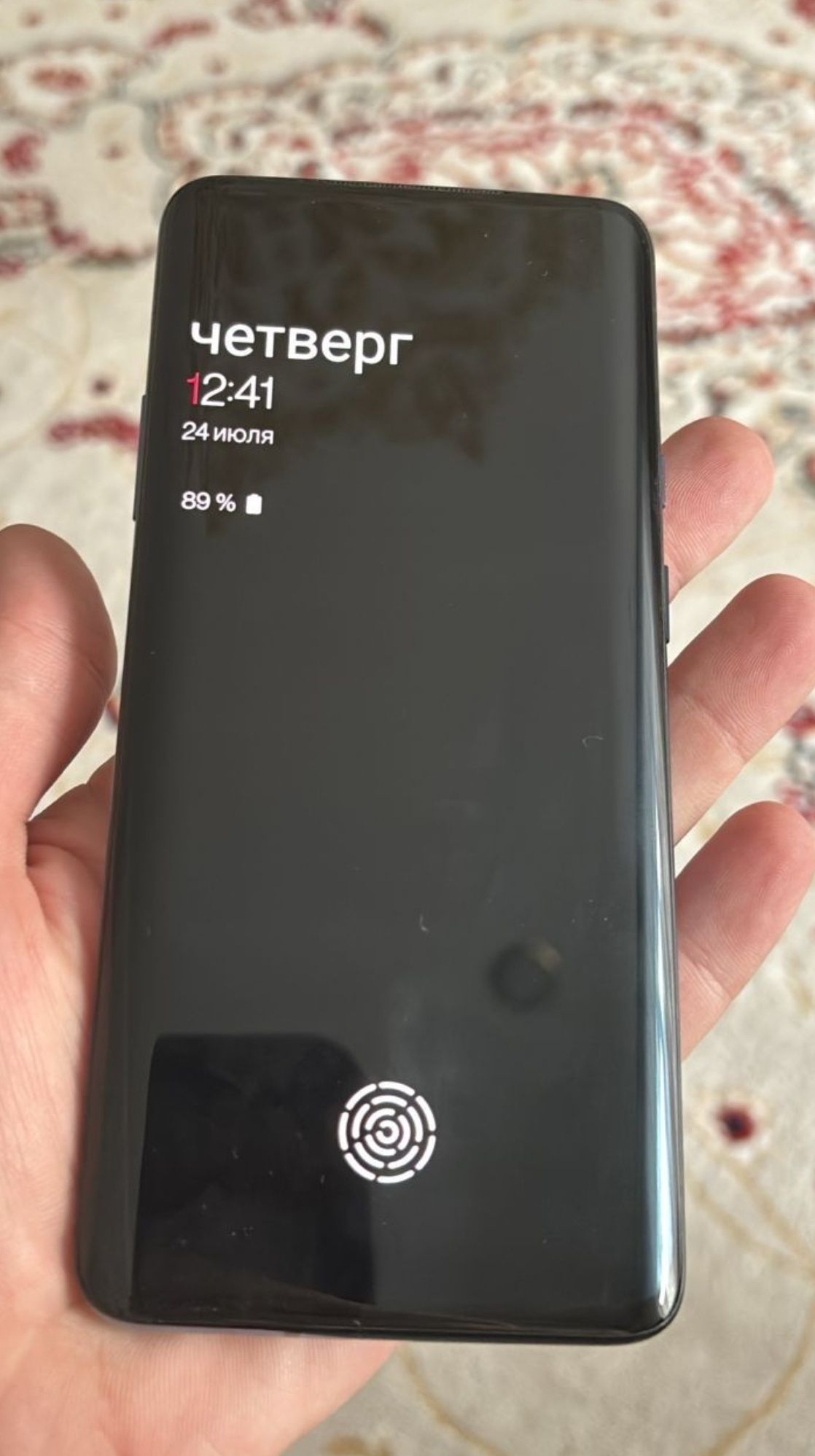 Продам телефон One plus 7 pro 8+5/256 отличное состояние без трещин