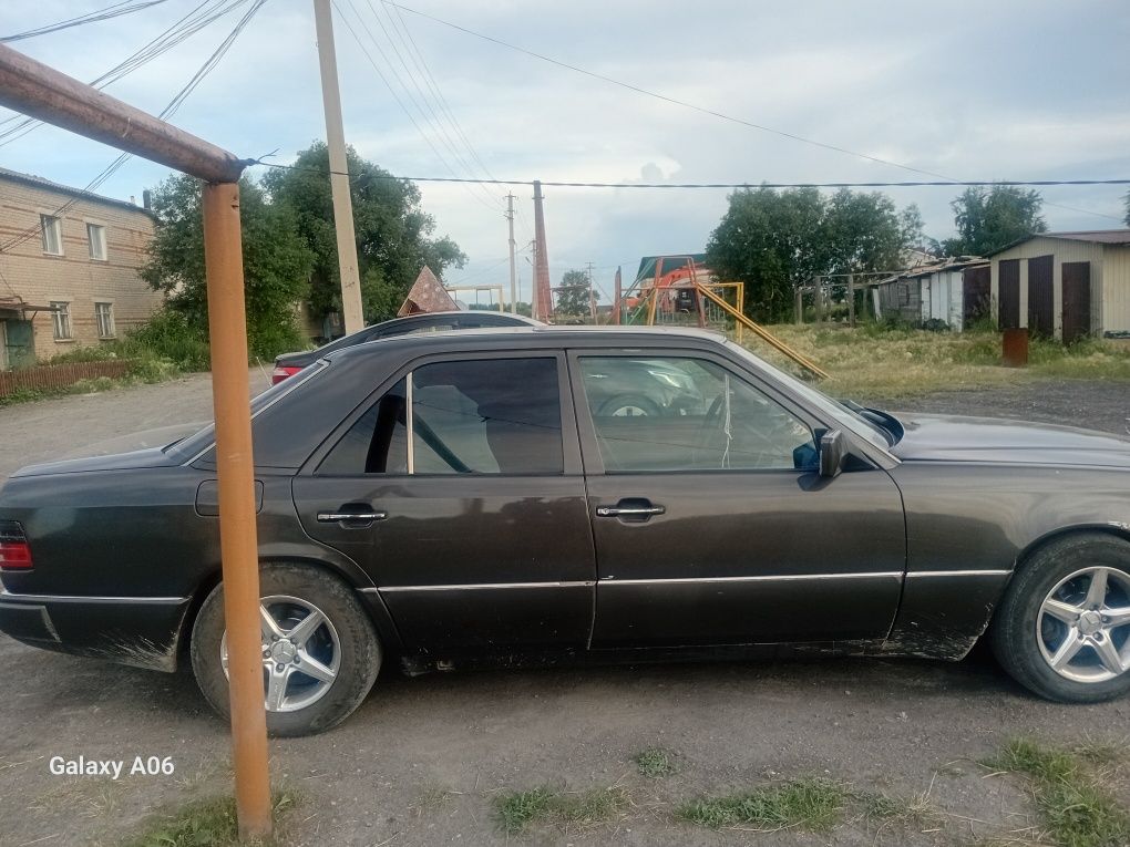 Продам в хорошом состояние мерседес