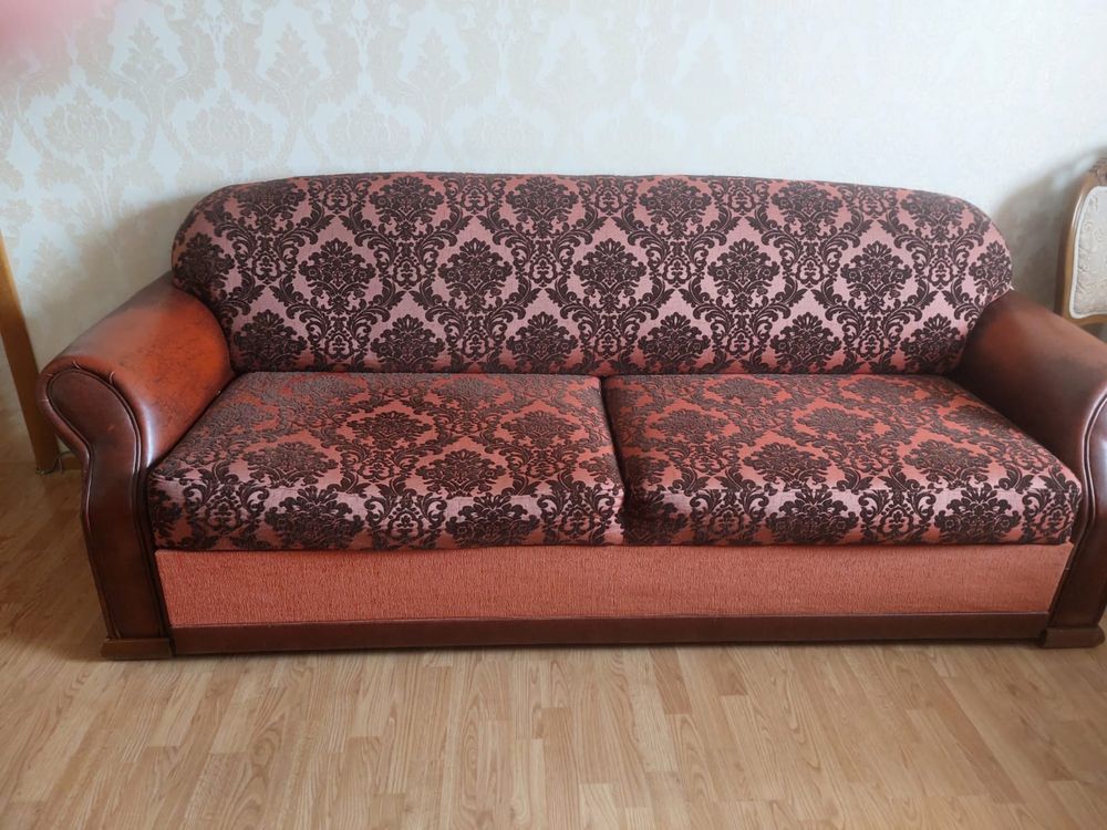 Продам диван раскладной и диванчик с нишей