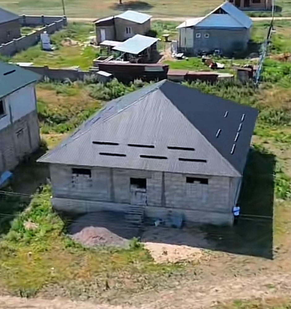 Недостроеный дом