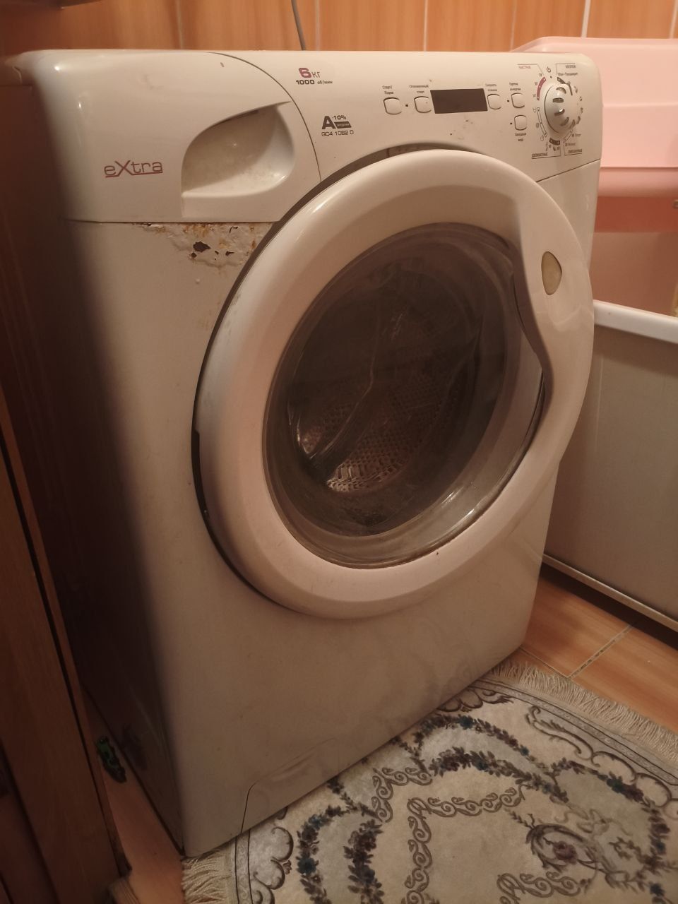 Продам стиральную машину
