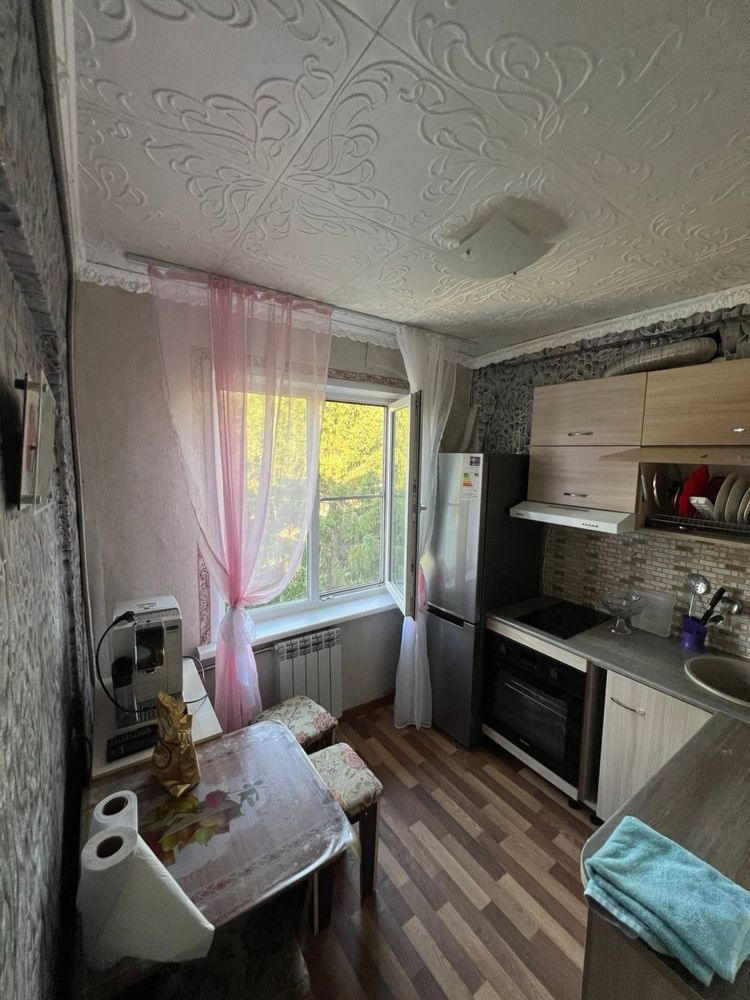 Продам 3хкомнатную квартиру на 4 районе