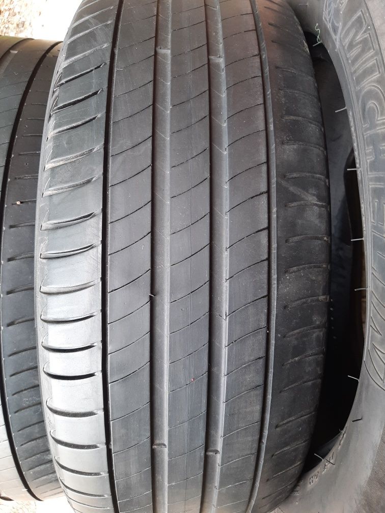 Продам шины 215/55/17 мишелин