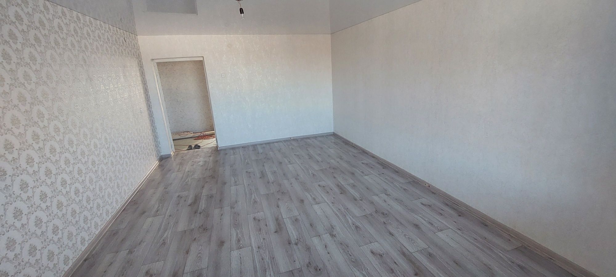 Продам квартиру 82 квадрата этаж пятый крыша профлист