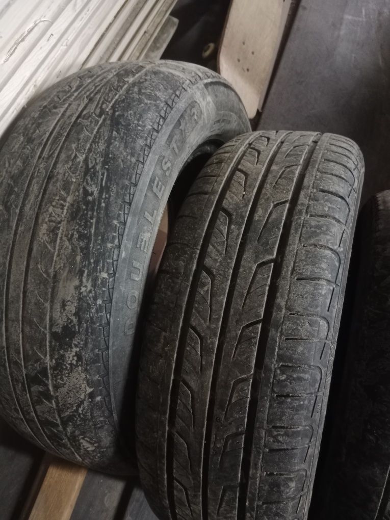 Продам шины на 205/65/15
