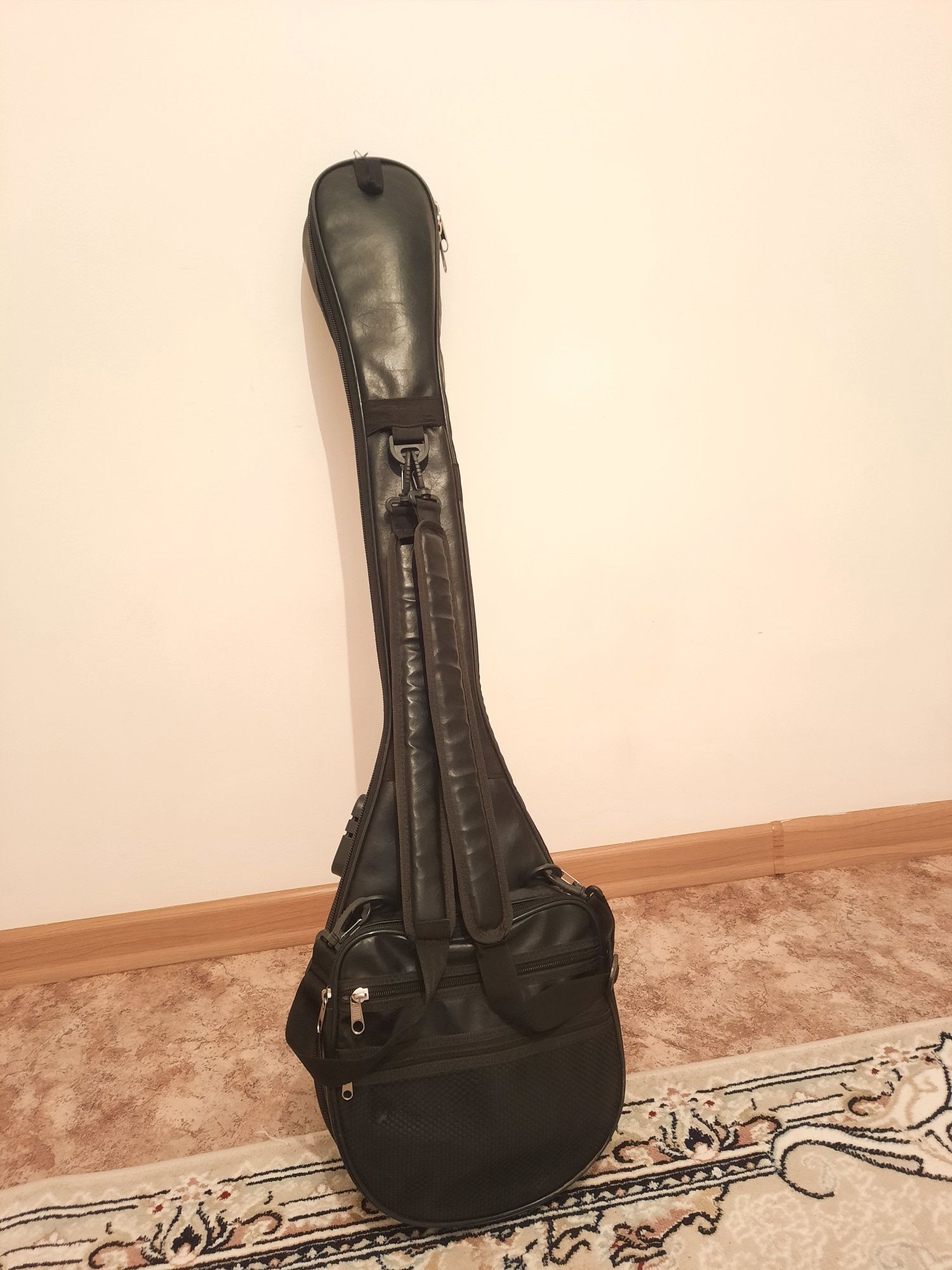 Кәсіби домбыра сатылады.
