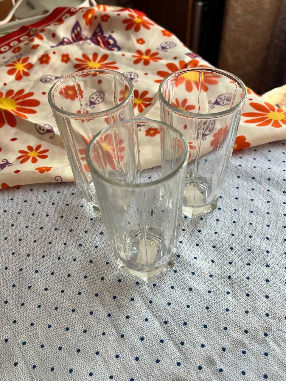 Стаканы из стекла новые