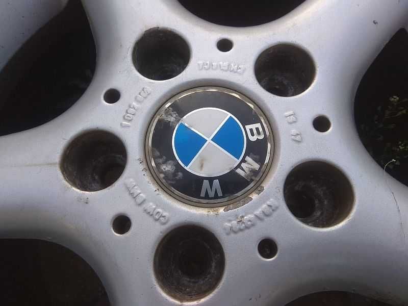 Продам оригинальные легкосплавные диски на автомашину BMW 3