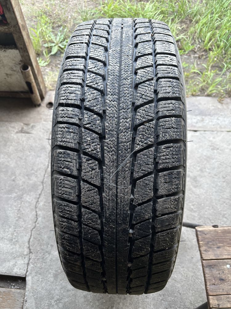 Продам шины состояние отличное