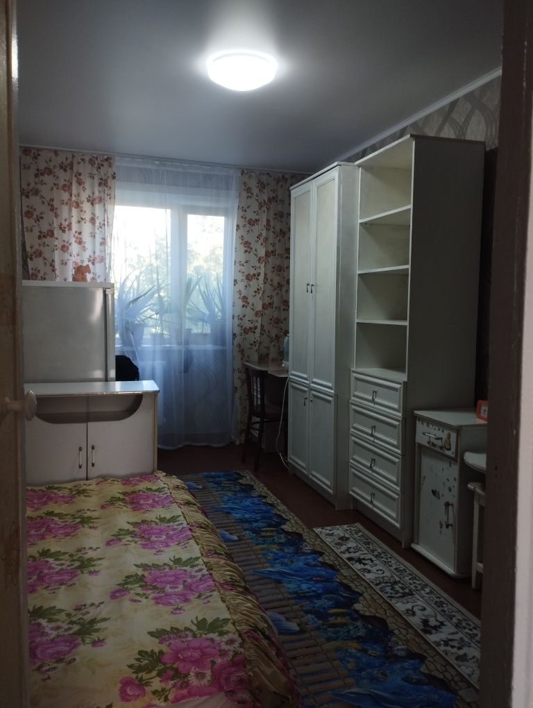 Продам квартиру 3-х комнатную в центре
