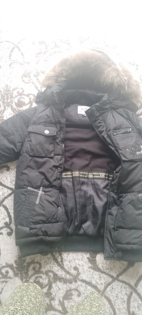 Продам зимнюю куртку