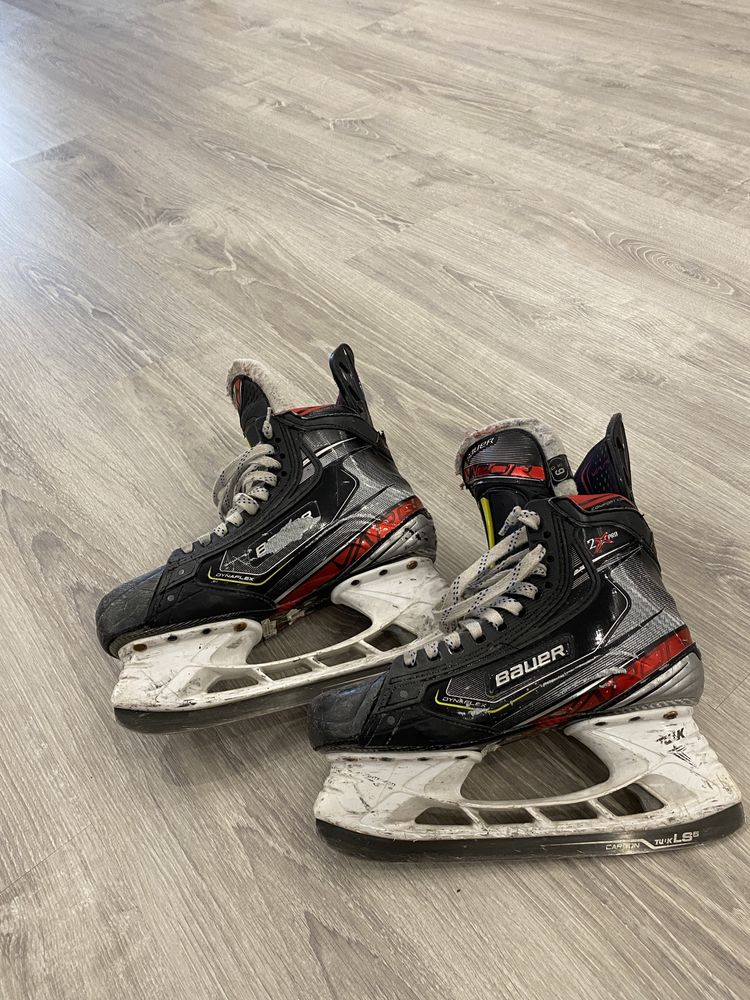 Продам деткие коньки ccm bauer 4-5-6.5. 38-41 размер
