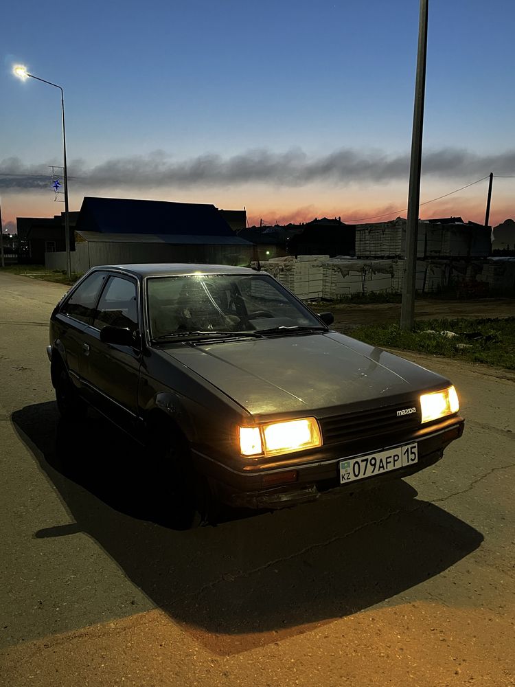Mazda 323 bf 1987