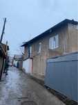 Үй сатылады Машинаға вариянт қараймыз жібере беріңіздер
