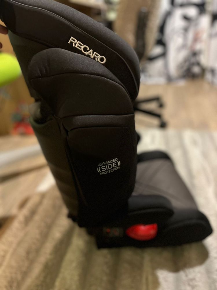 Продам детское кресло Recaro monza nova