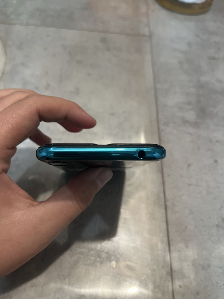 Телефон BQ Magic C