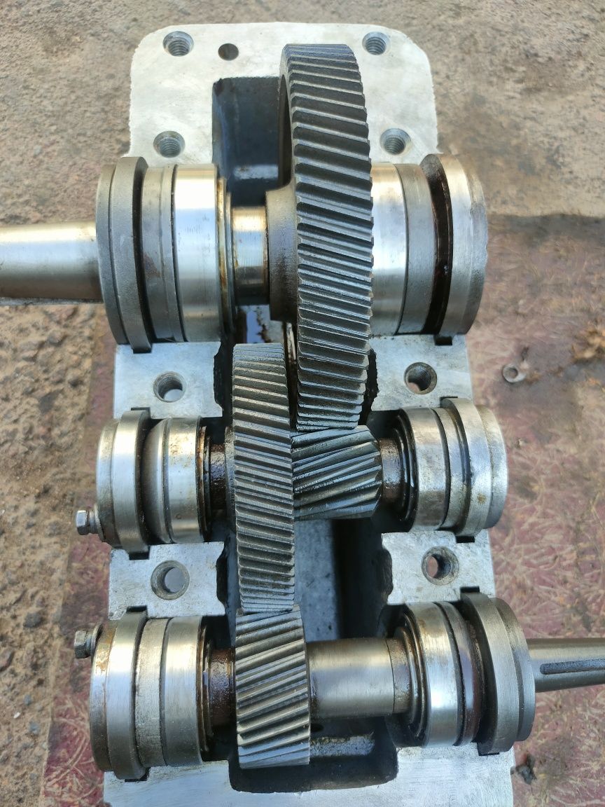 Редуктор ц2у 100