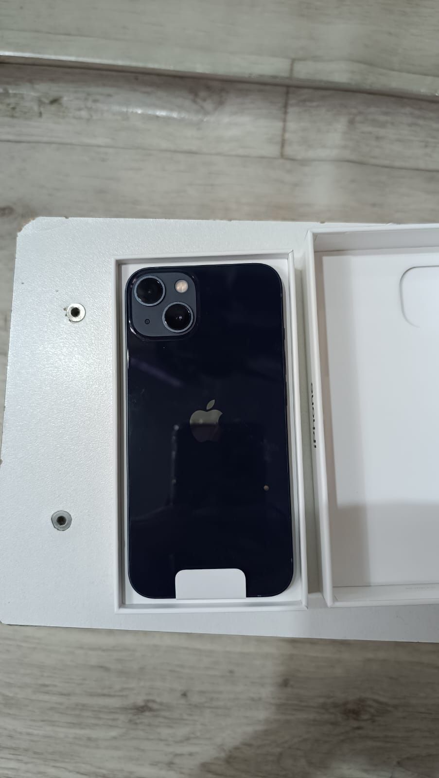 iPhone 13 midnight