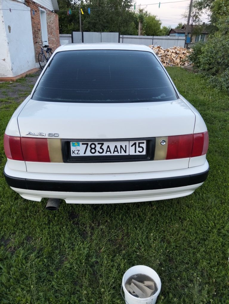 Продам машину Ауди 80 б4
