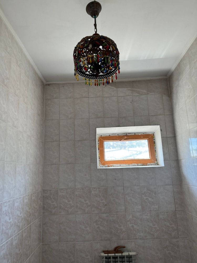 Продаются все посуды. Цены уточняем по ватсапу. Кухонные и сервизы