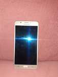 Продаётся Samsung J7 8000тг
