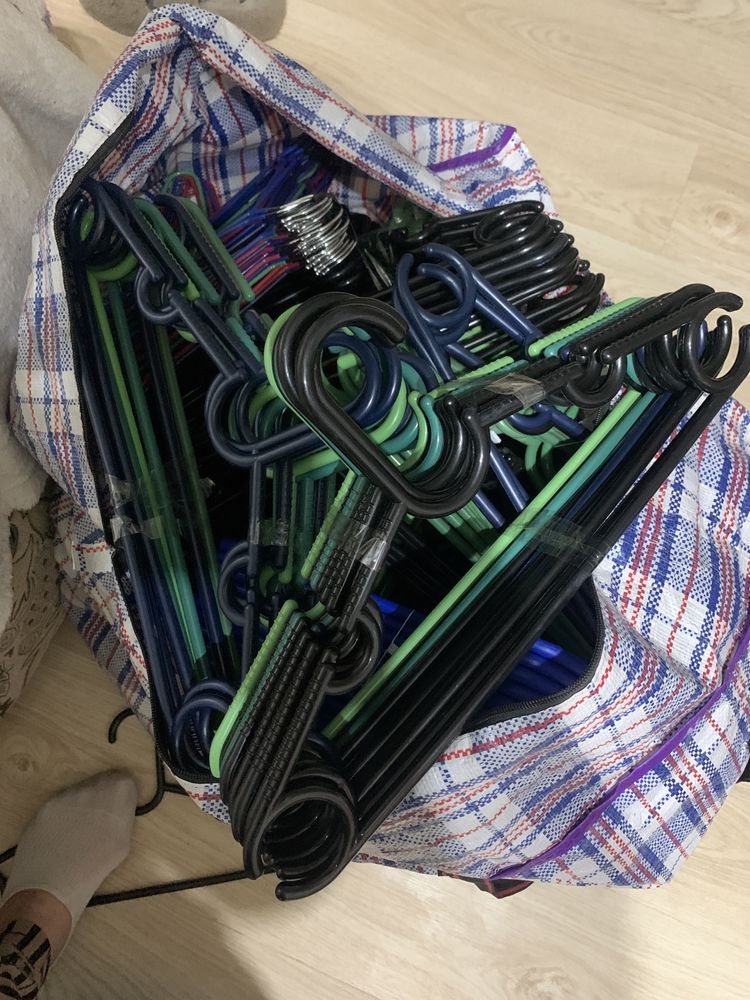 Продам вешаки ЗЭТОВСКИЕ  под бизнес