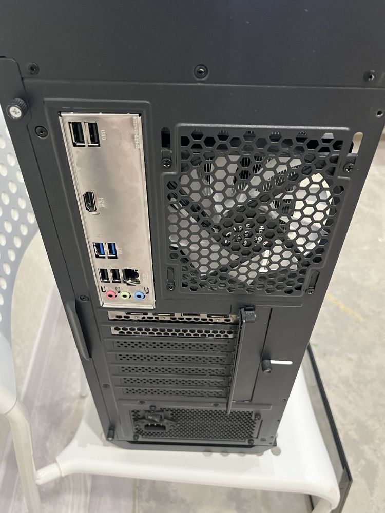 Игровой ПК с RTX 4060 и i3-13100 — готов к играм и работе!