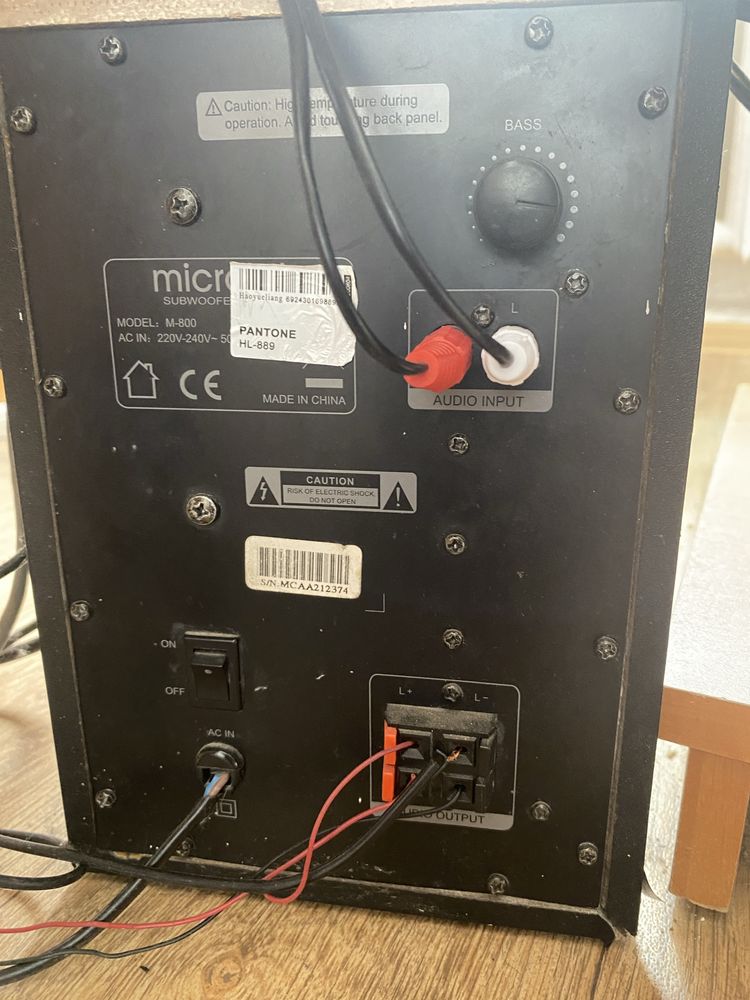 Продается савбуфер марки Microlab, родными колонками.