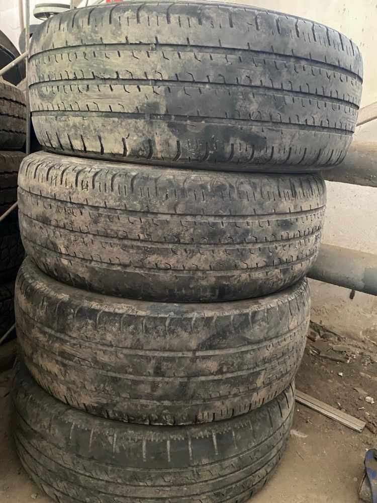 Продам резину цешку 235/65/16C