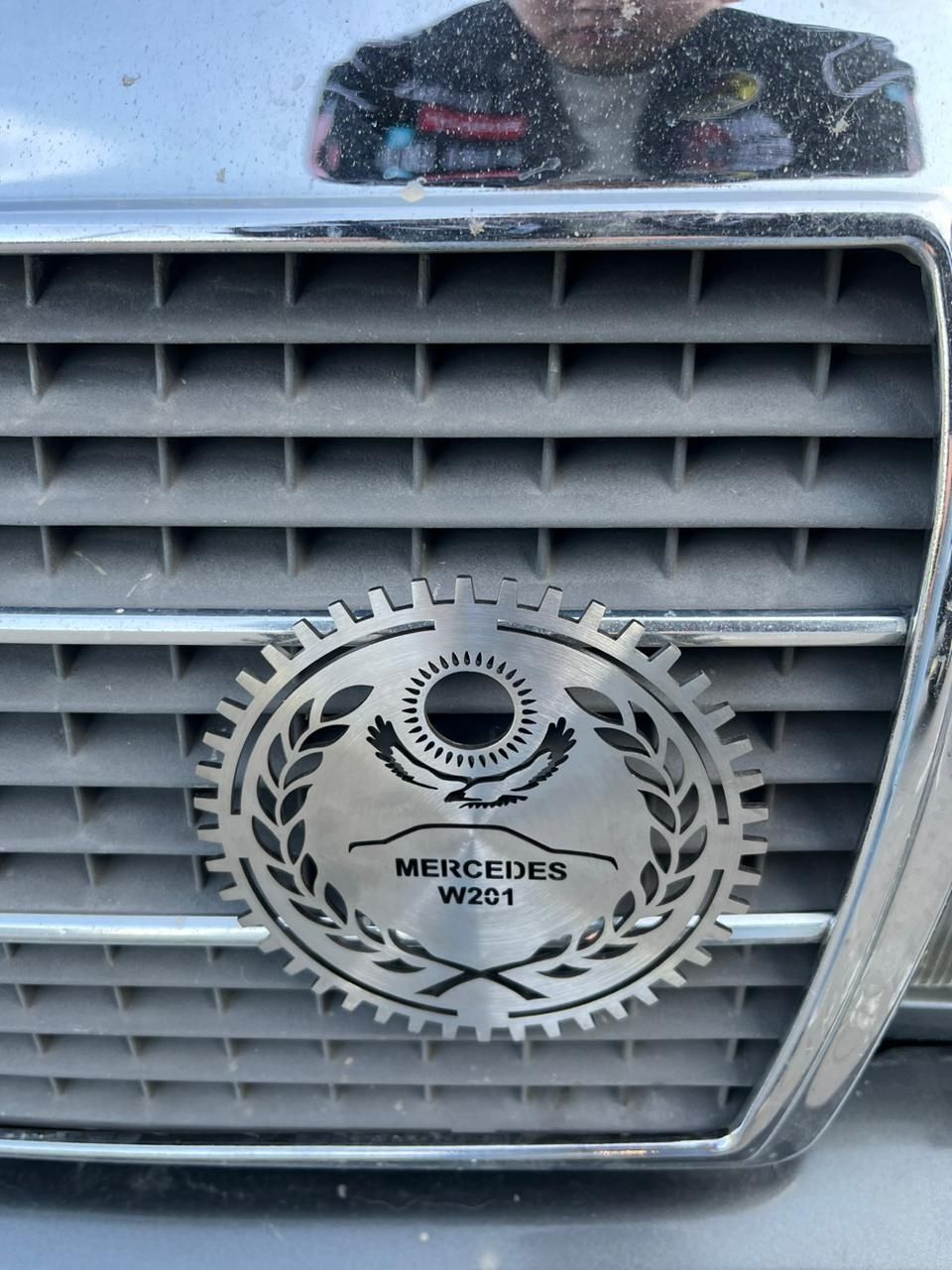 Значки эмблема Mercedes BMW E34 E39 E30 Empire   (W123 W124 w201 w210