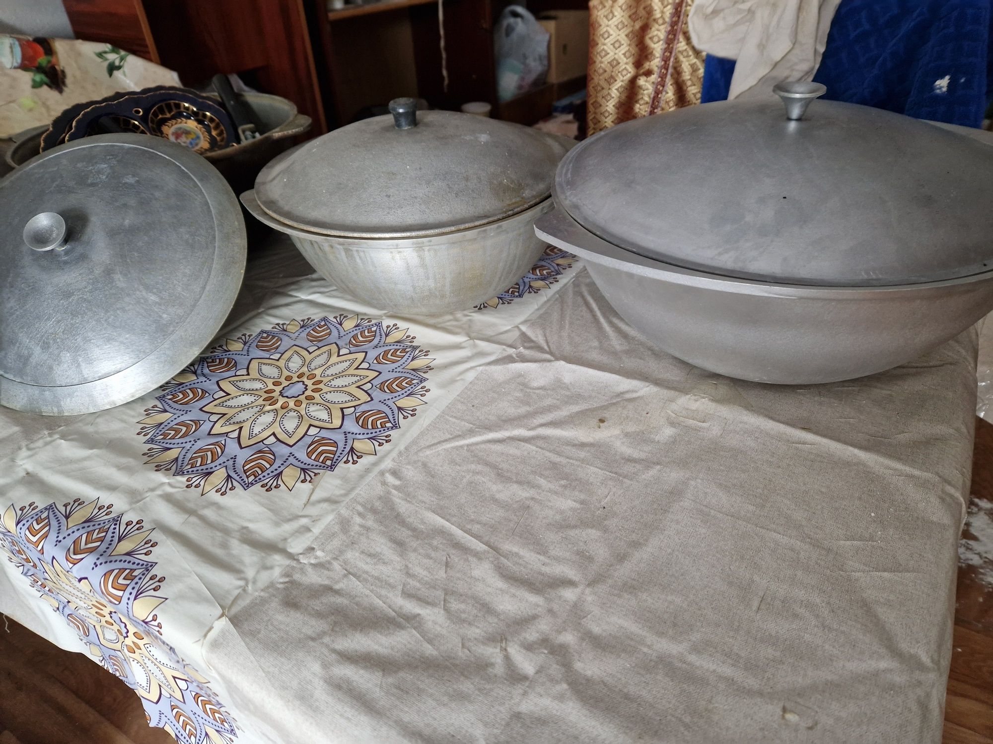Продам казаны и кастрюли