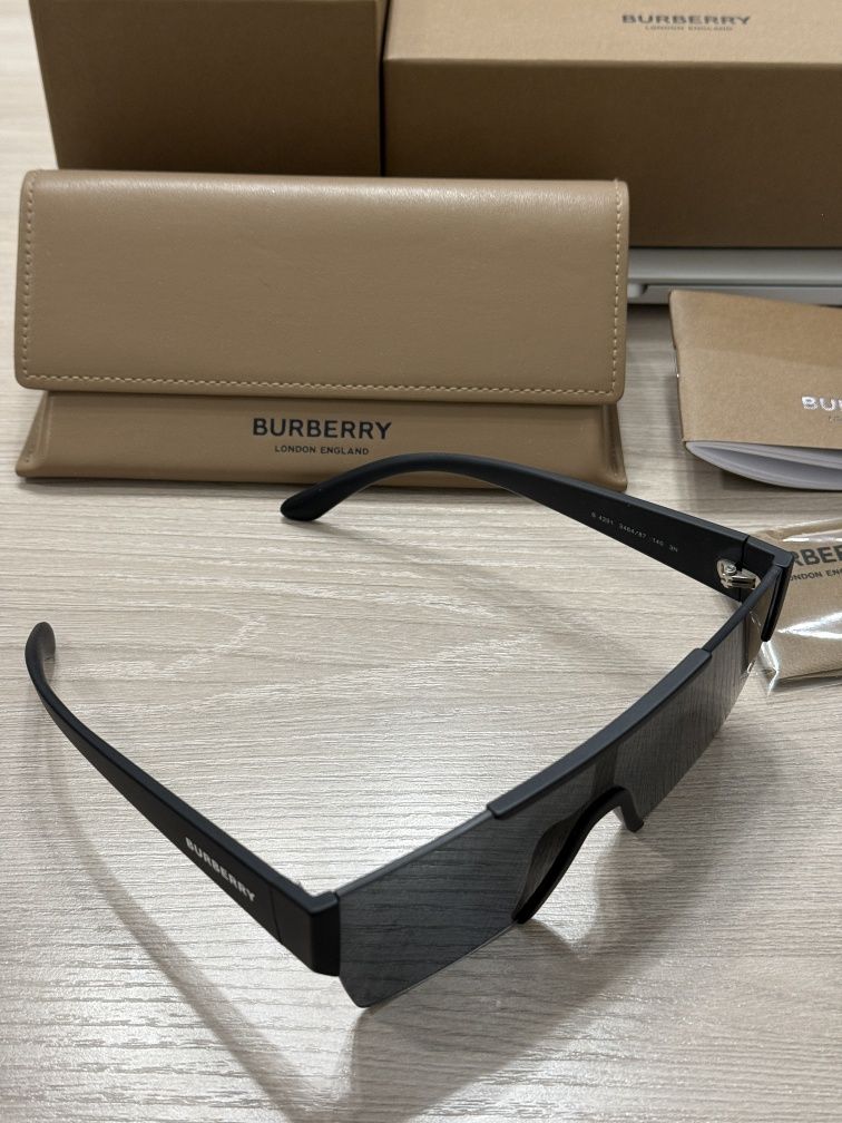 Оригинальные очки Burberry унисекс